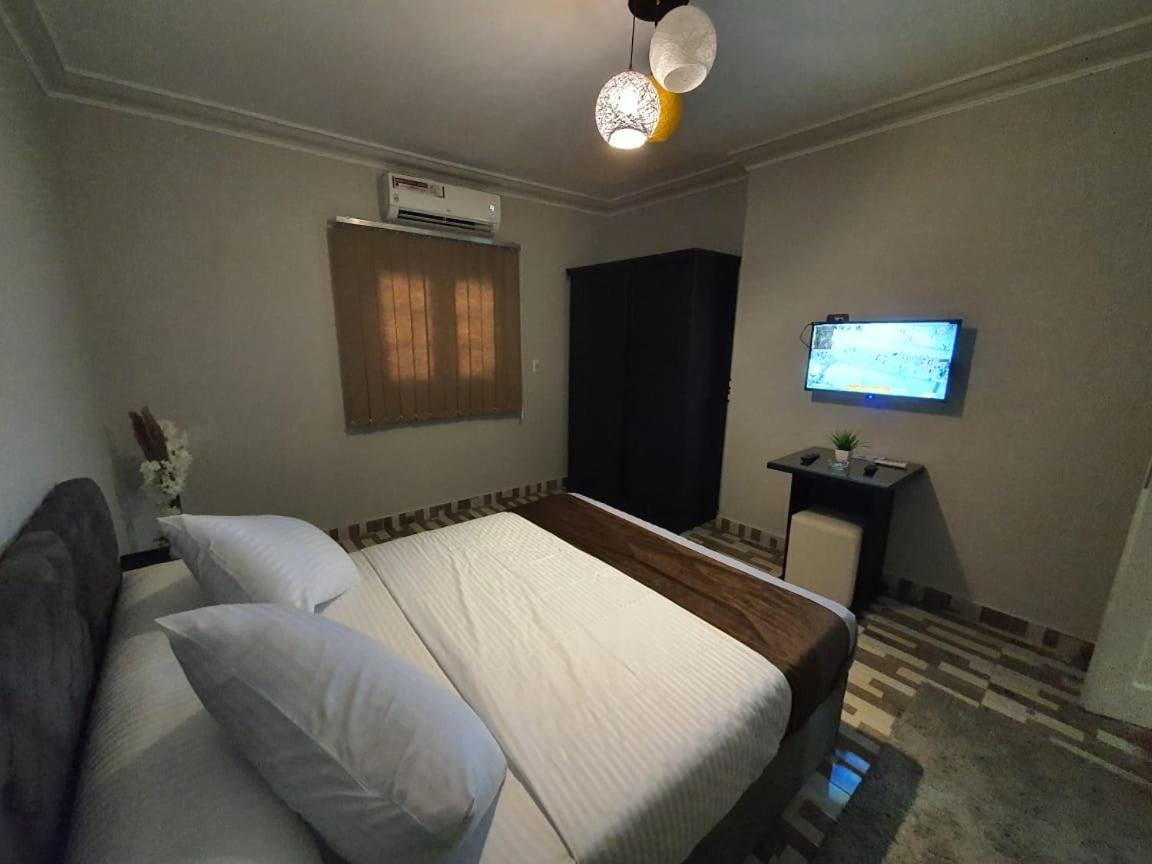 Youvala Serviced Apartment Giza Buitenkant foto