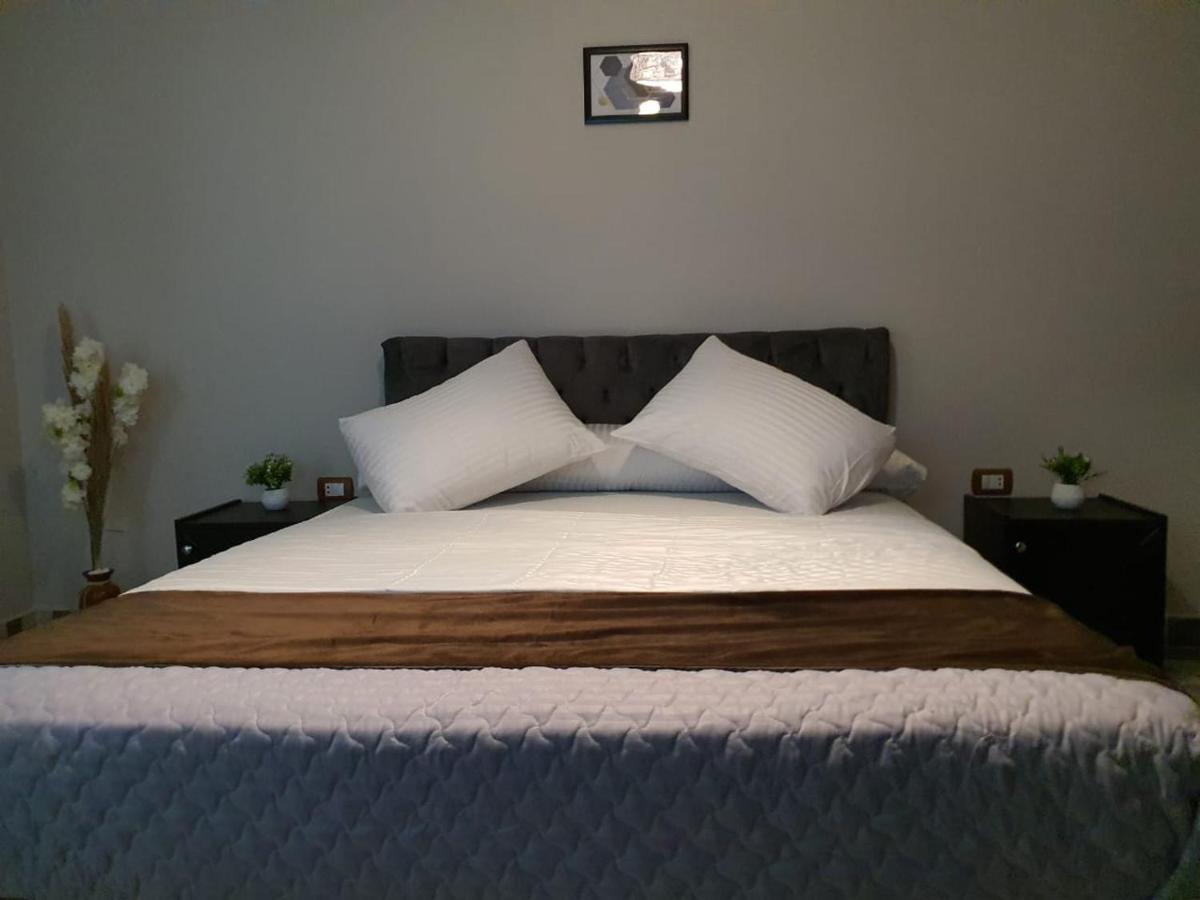 Youvala Serviced Apartment Giza Buitenkant foto